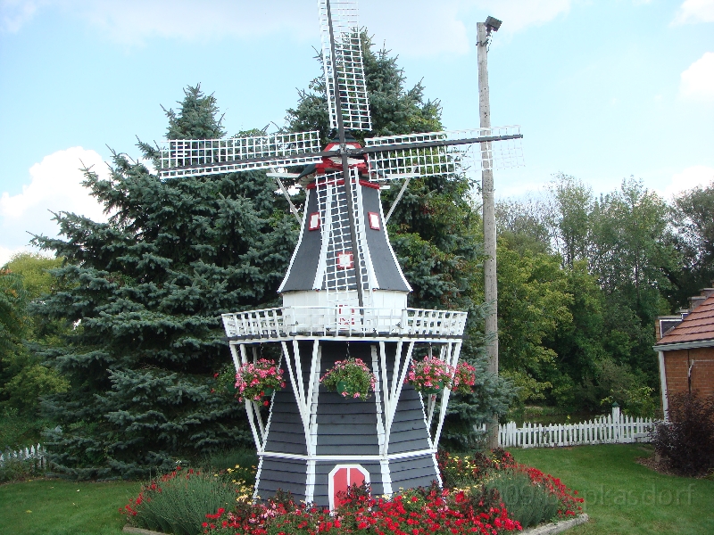 Western Michigan [2009] 518.JPG - Scenes from Windmill Island in Holland, Michigan.